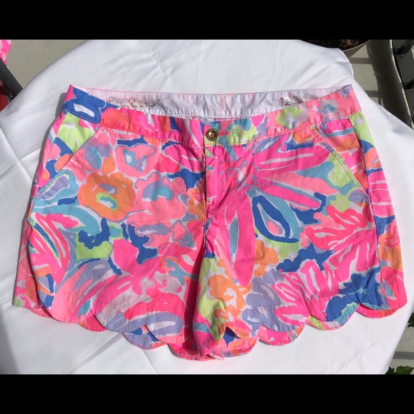 Lilly Pulitzer Pants - EUC Lilly Pulitzer Buttercup shorts